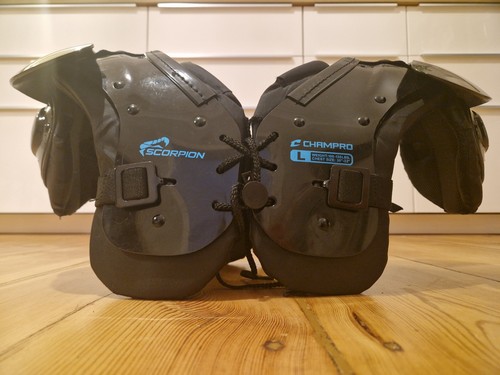 Top zustand american football - zustand.,